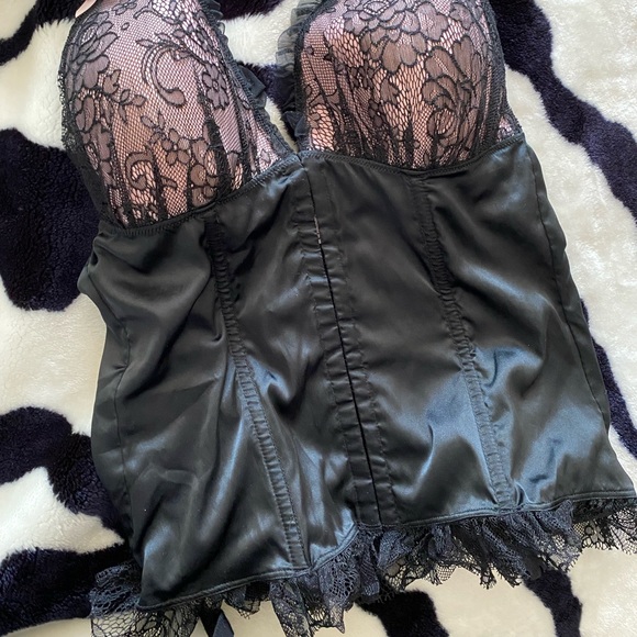 38C Bustier. Victoria’s Secret. Sexy Little Things. - Picture 3 of 3